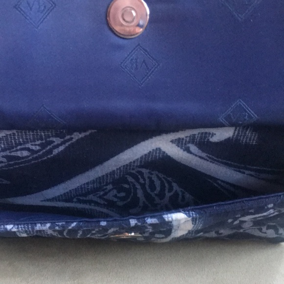 Vera bradley crossbody bag/wallet - Picture 6 of 7
